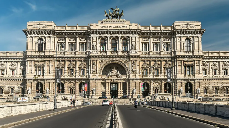 Infortunio del preposto: la società paga anche se il datore è assolto
