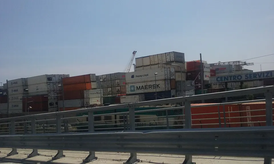 Rischio calore: in Liguria campagna INAIL per lavoratori portuali